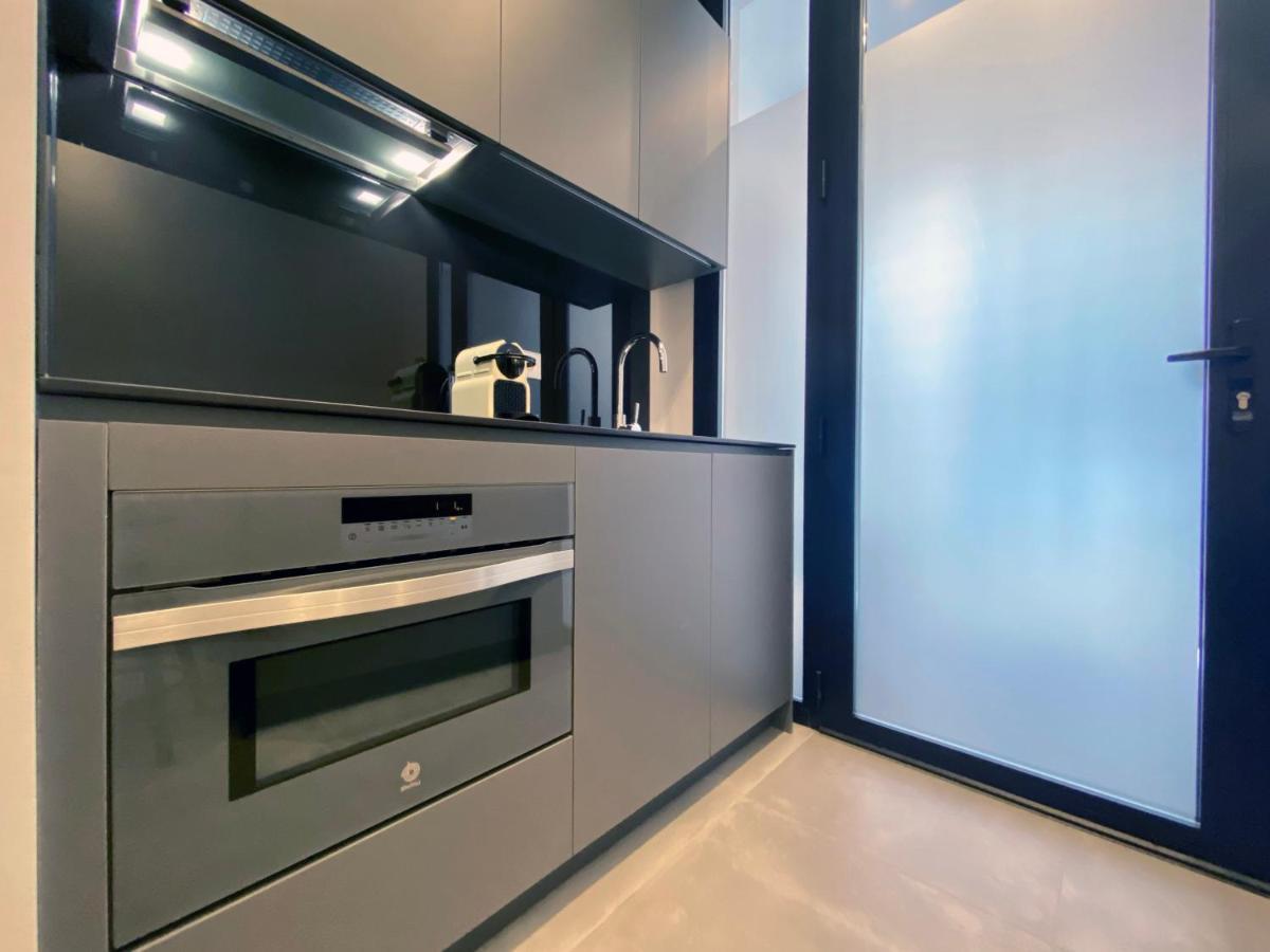 Tulem La Latina Madrid Exterior photo